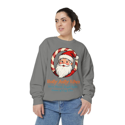 Vintage Santa Face Christmas Sweatshirt – Cozy “Holly Jolly” Holiday Pullover for Winter Cheer